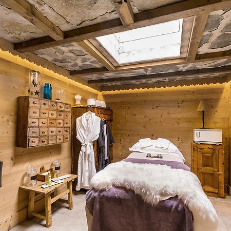 Hôtel Marc Veyrat - La Maison Des Bois à Manigod Extérieur photo