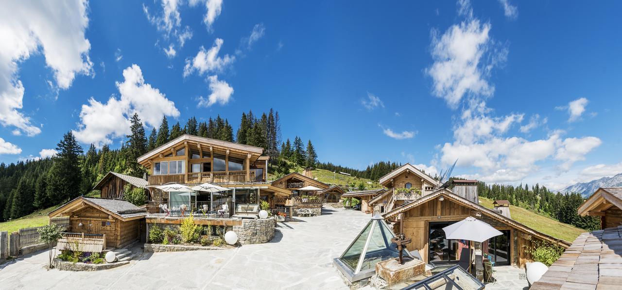 Hôtel Marc Veyrat - La Maison Des Bois à Manigod Extérieur photo
