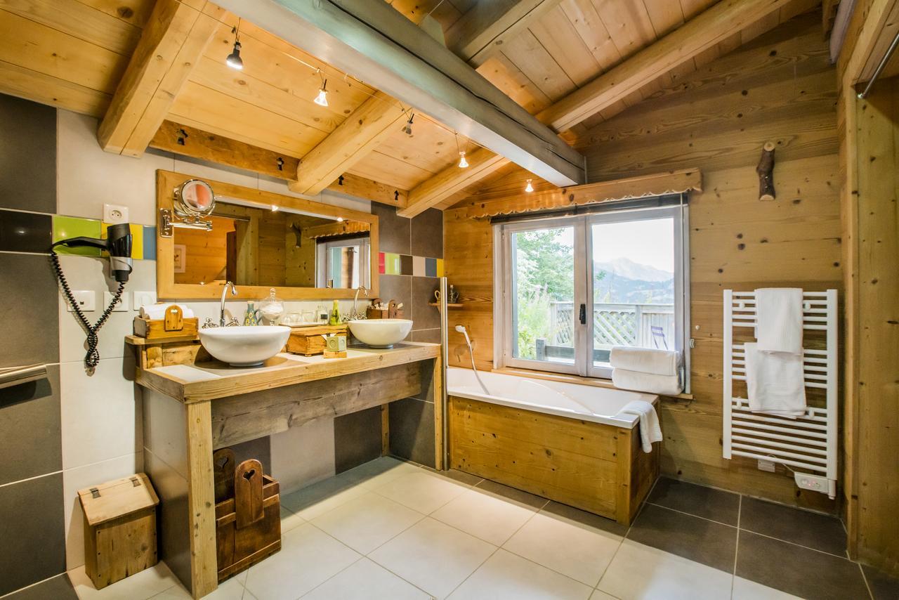 Hôtel Marc Veyrat - La Maison Des Bois à Manigod Extérieur photo
