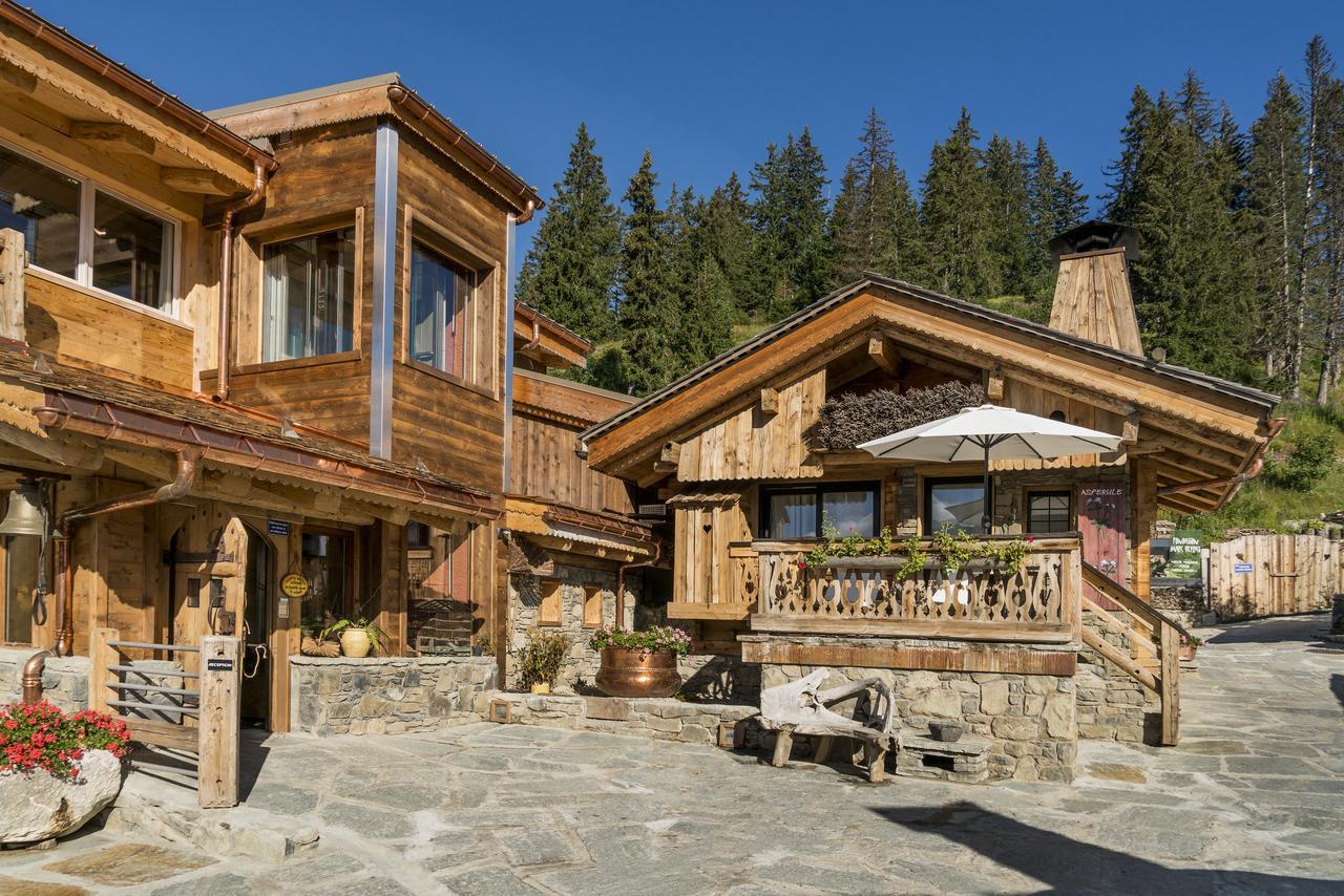 Hôtel Marc Veyrat - La Maison Des Bois à Manigod Extérieur photo